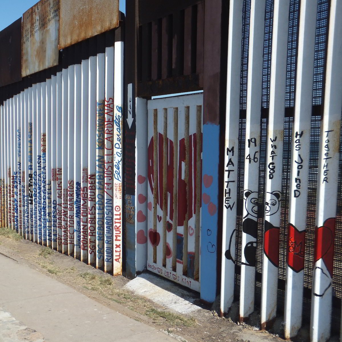 Playas de Tijuana Gated Heart Border Fence